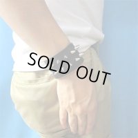 日本製　本革　リストバンド　ブレスレット　40ｍｍ　ロンドン鋲